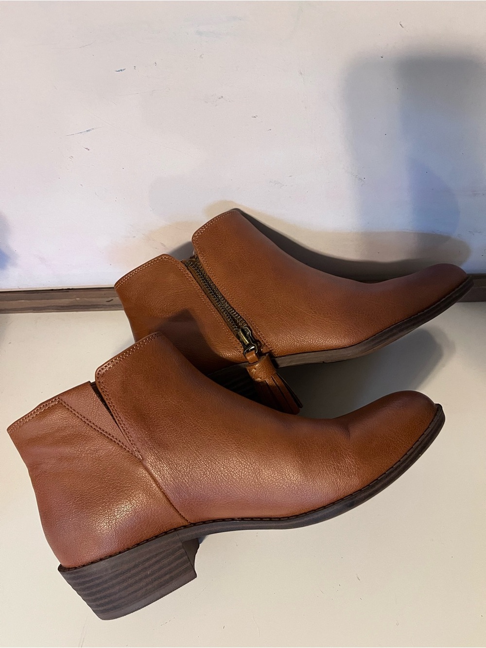 Zodiac Women's Tan Leather Ankle Booties - Classic Everyday Style